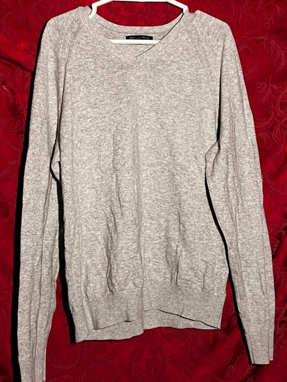 Banana Republic Grey V-Neck Long Sleeve Knit Sweater Size M